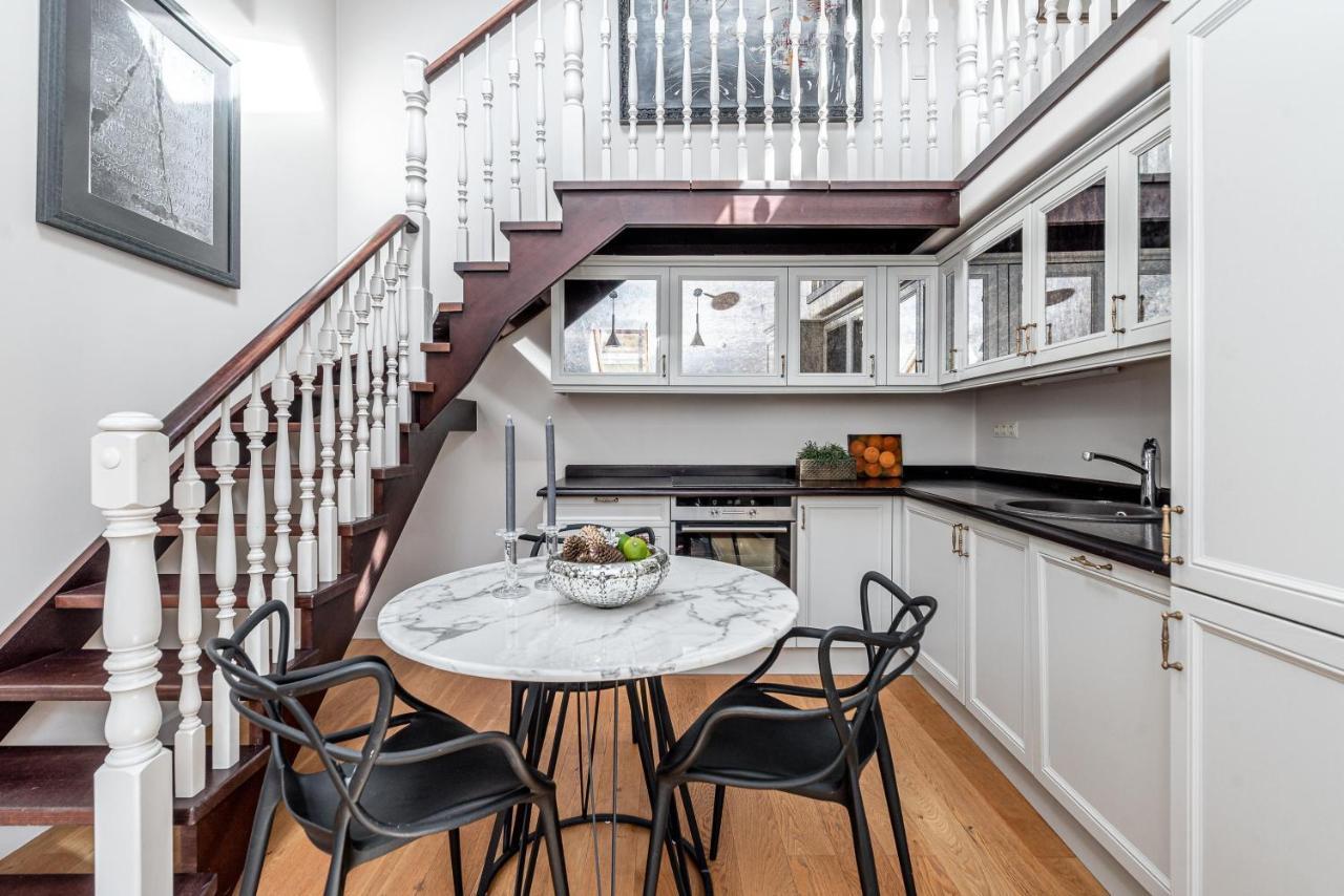 Luxury Gaono In Old Town Apartment